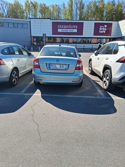 Skoda Octavia 2 of 4