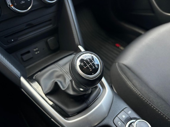Mazda CX-3 13 of 23