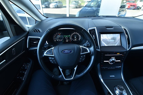 Ford S-MAX 18 of 30