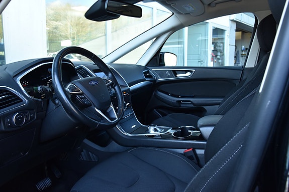 Ford S-MAX 9 of 30