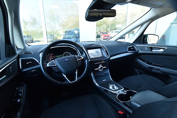 Ford S-MAX 17 of 30