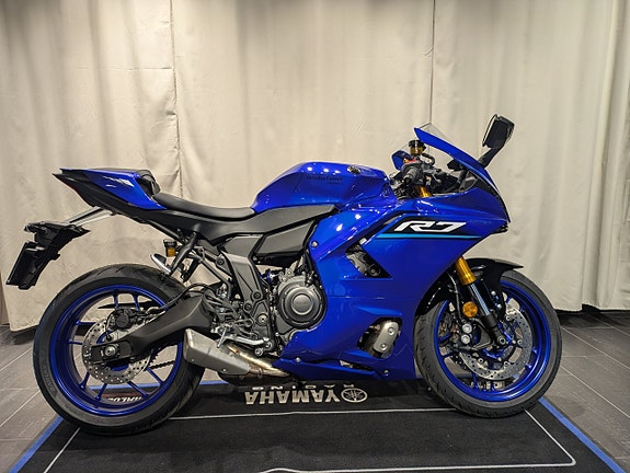 Yamaha YZF-R7 Icon Blue / Räntekampanj 3,45% / Omgående lev!
