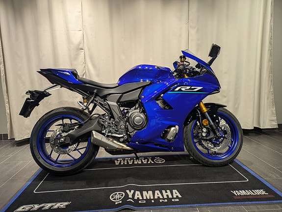 Yamaha YZF-R7 Icon Blue / Räntekampanj 3,45% / Omgående lev! 2 of 5