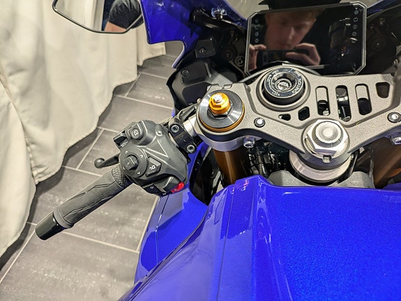 Yamaha YZF-R7 Icon Blue / Finns för beställning! 12 of 19