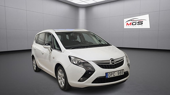 Opel Zafira Tourer 2 of 5