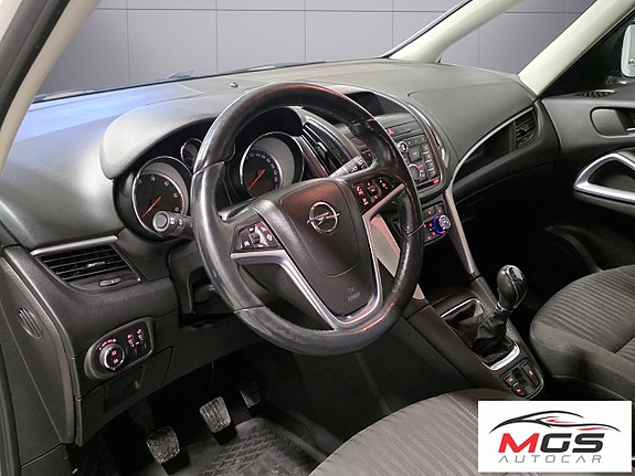 Opel Zafira Tourer 21 of 30