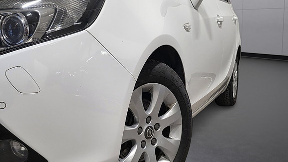 Opel Zafira Tourer 9 of 30