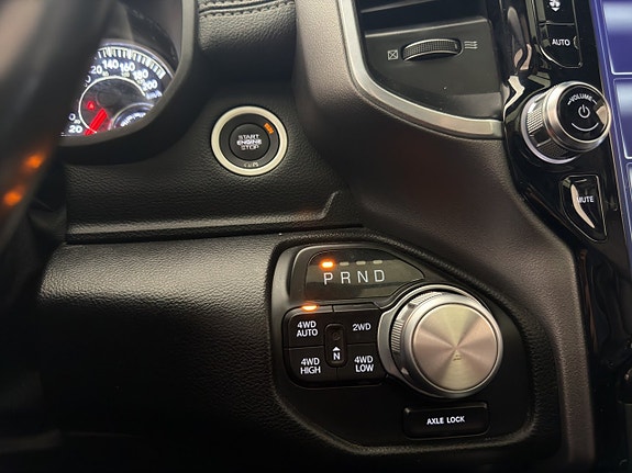 Dodge RAM 1500 23 of 30