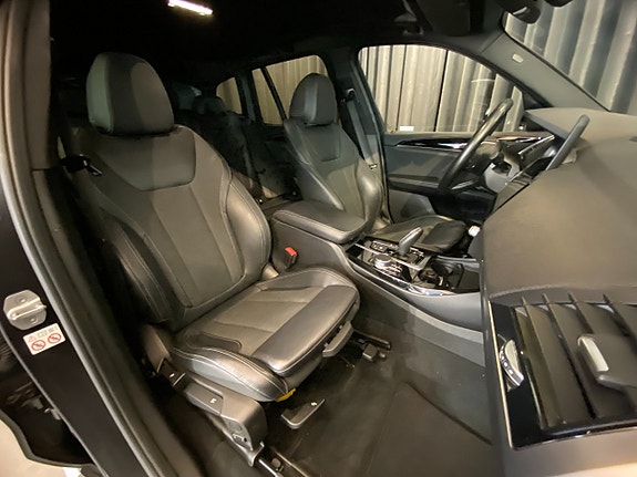 BMW X3 9 of 30