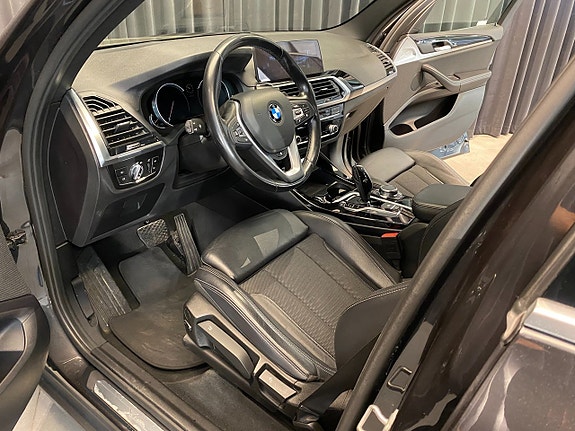 BMW X3 26 of 30