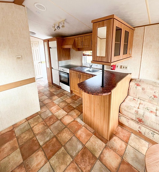 Willerby Begagnad villavagn Jupiter inkl ny altan på Almöns camping -Plats 1031C 8 of 11