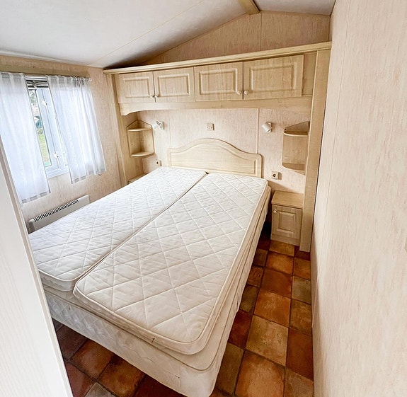 Willerby Begagnad villavagn Jupiter inkl ny altan på Almöns camping -Plats 1031C 9 of 11