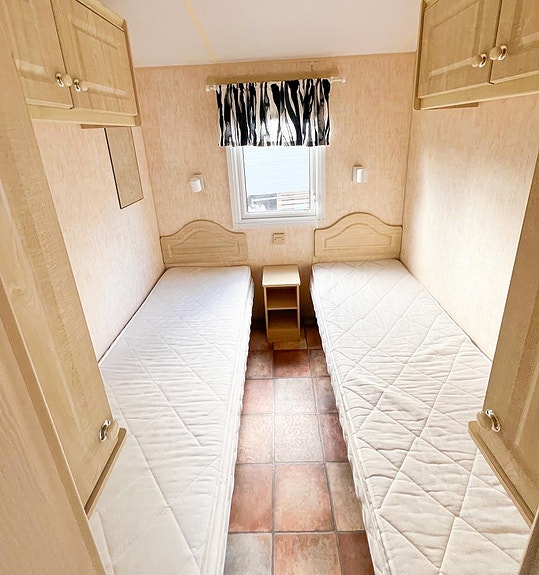 Willerby Begagnad villavagn Jupiter inkl ny altan på Almöns camping -Plats 1031C 10 of 11