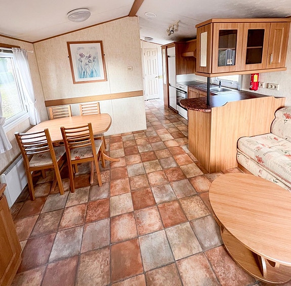 Willerby Begagnad villavagn Jupiter inkl ny altan på Almöns camping -Plats 1031C 7 of 11