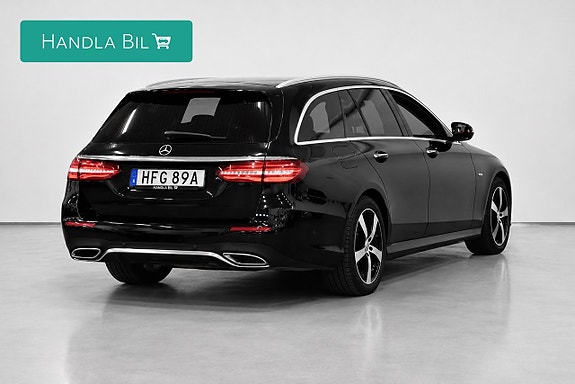 Mercedes-Benz E220 5 of 5