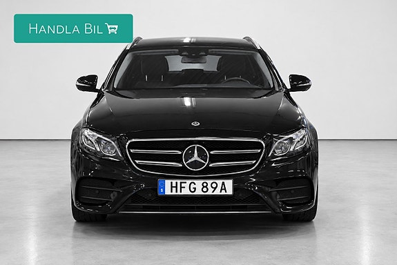 Mercedes-Benz E220 3 of 5