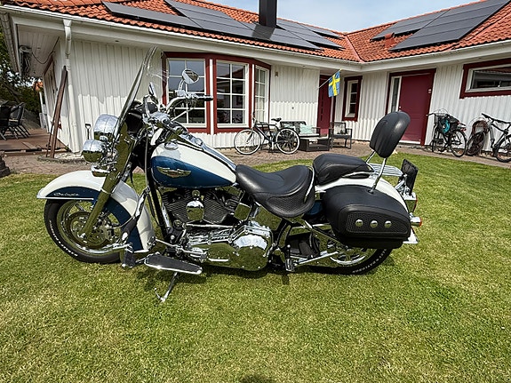 Harley-Davidson FLSTNI SOFTAIL DELUXE 2 of 5