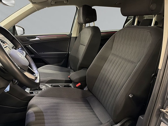 Volkswagen Tiguan Allspace 8 of 9