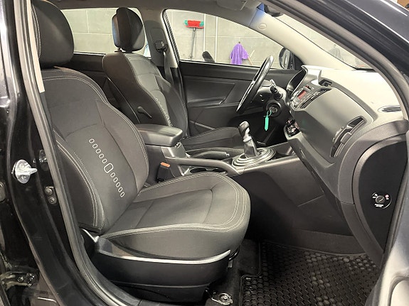 Kia Sportage 12 of 12