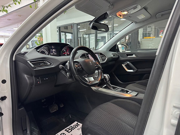Peugeot 308 16 of 21