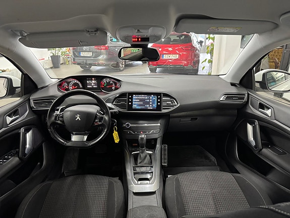 Peugeot 308 12 of 21