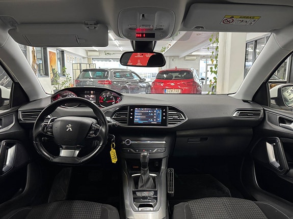 Peugeot 308 13 of 21