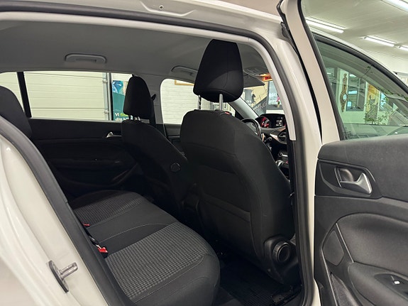 Peugeot 308 10 of 21