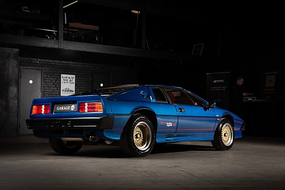 Lotus Esprit 5 of 5