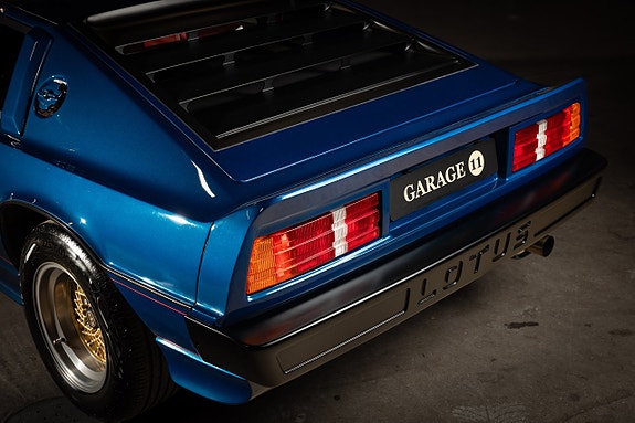 Lotus Esprit 26 of 30