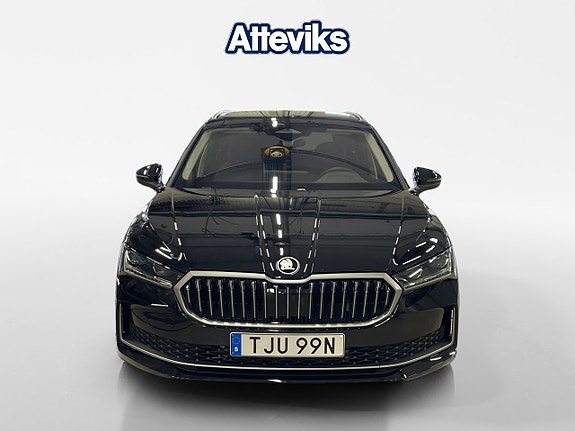 Skoda Superb 8 of 14