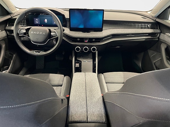 Skoda Superb 12 of 14