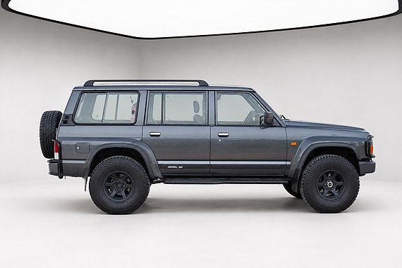 Nissan Patrol 3 of 23