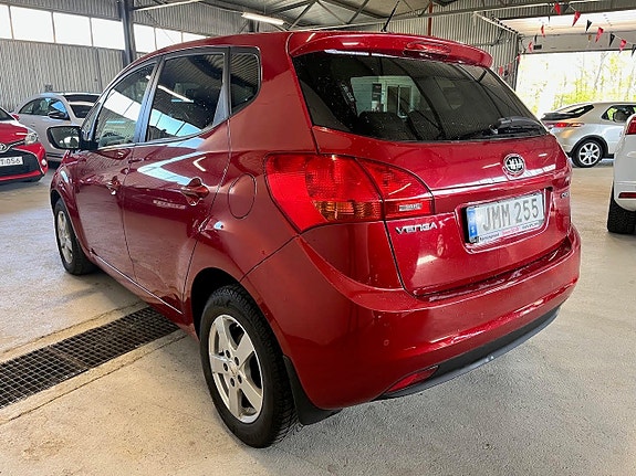 Kia Venga 4 of 19