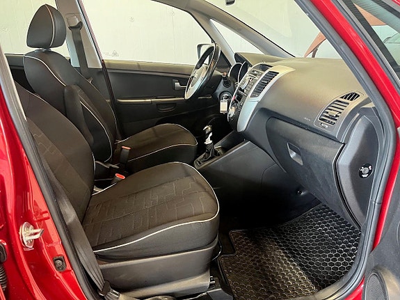 Kia Venga 8 of 19