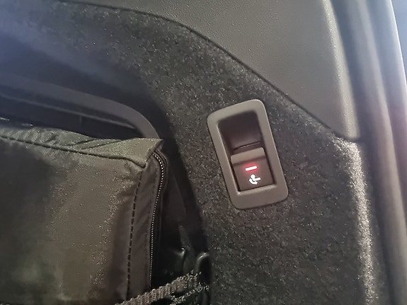 Audi A6 e-tron 13 of 14
