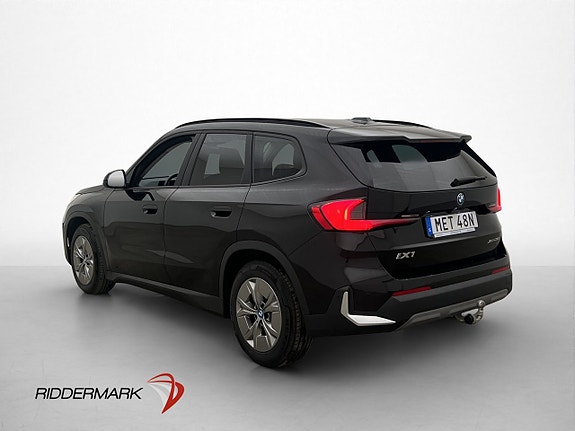 BMW iX1 5 of 5