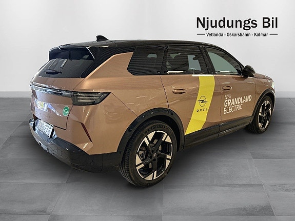 Opel Grandland X 3 of 5
