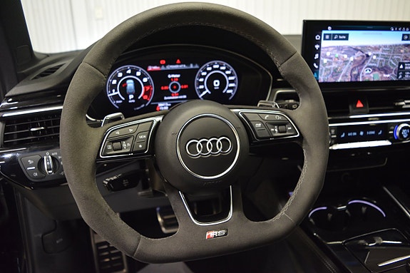 Audi RS4 16 of 29