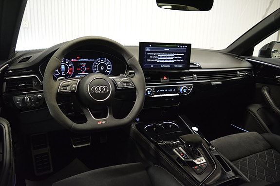Audi RS4 15 of 29