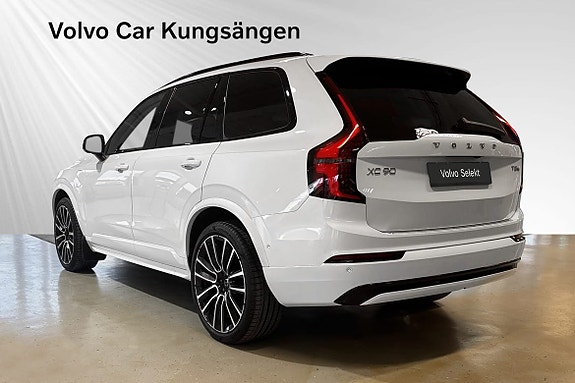 Volvo XC90 4 of 5