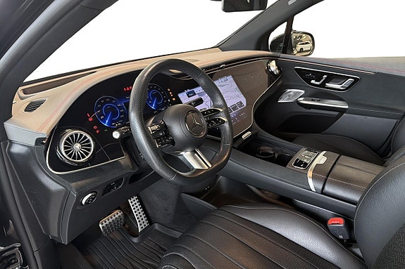 Mercedes-Benz EQE SUV 10 of 16