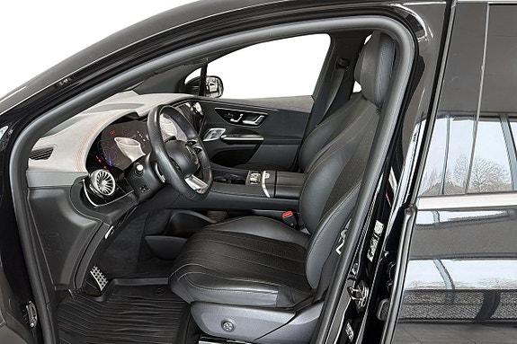 Mercedes-Benz EQE SUV 11 of 16