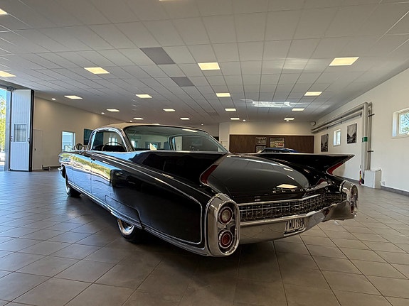 Cadillac Eldorado Seville 5 of 11