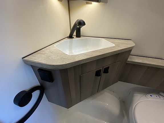 KABE Estate 470 GLE /ALDE /Långbäddar/Stora kylen 17 of 26