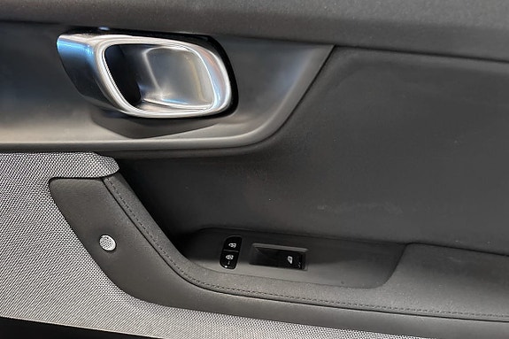Polestar 2 27 of 30