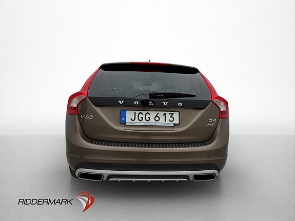 Volvo V60 Cross Country 6 of 30