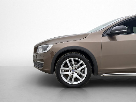 Volvo V60 Cross Country 27 of 30