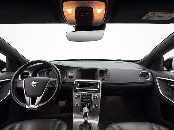 Volvo V60 Cross Country 12 of 30
