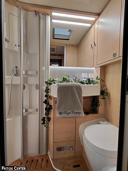 Hymer B550MC AUTOMAT 10 of 20