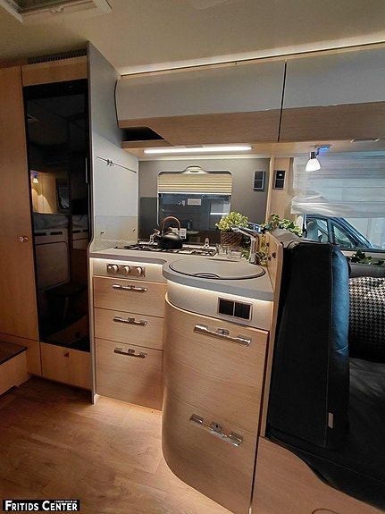 Hymer B550MC AUTOMAT 5 of 20